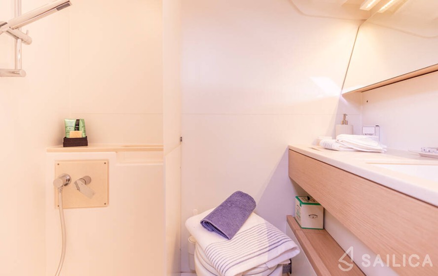 Dufour 41 - Yacht Charter Sailica