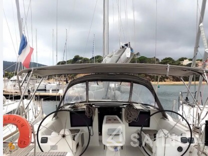 Dufour 410 GL - Yacht Charter Sailica