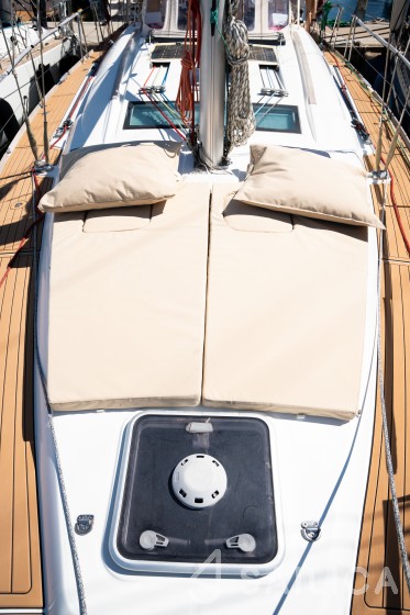 Oceanis 46 - Yacht Charter Sailica