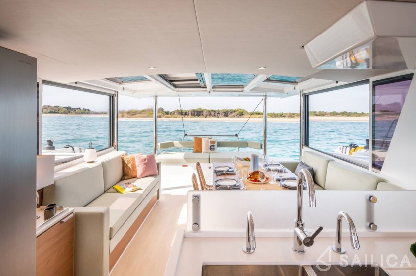 Bali 4.6 - Yacht Charter Sailica