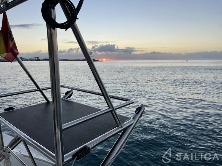 Lagoon 380 S2 - Yacht Charter Sailica