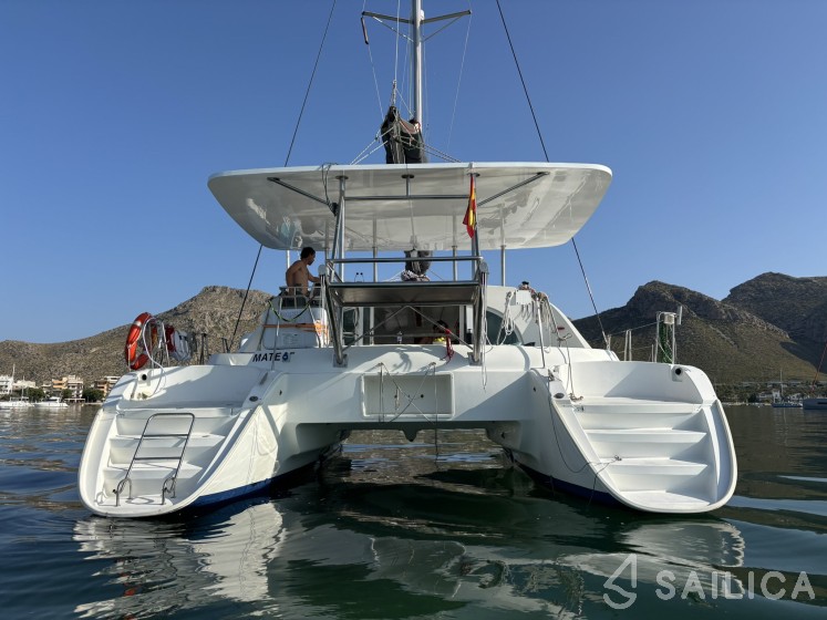 Lagoon 380 S2 - Yacht Charter Sailica