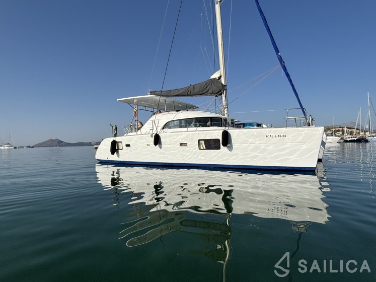 Lagoon 380 S2 - Yacht Charter Sailica