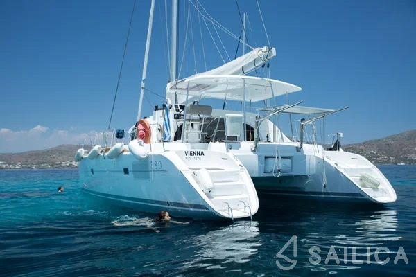 Lagoon 380 S2 - Yacht Charter Sailica