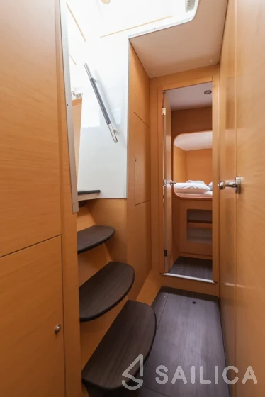 Lagoon 380 S2 - Yacht Charter Sailica