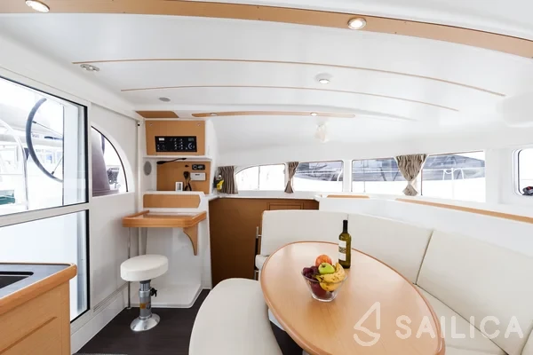 Lagoon 380 S2 - Yacht Charter Sailica