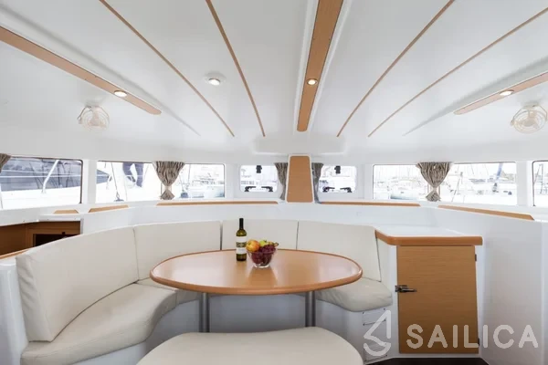 Lagoon 380 S2 - Yacht Charter Sailica