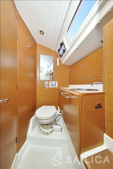 Sun Odyssey 449 - Yacht Charter Sailica