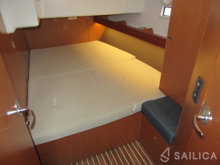 Bavaria 46 Cruiser - Yacht Charter Sailica
