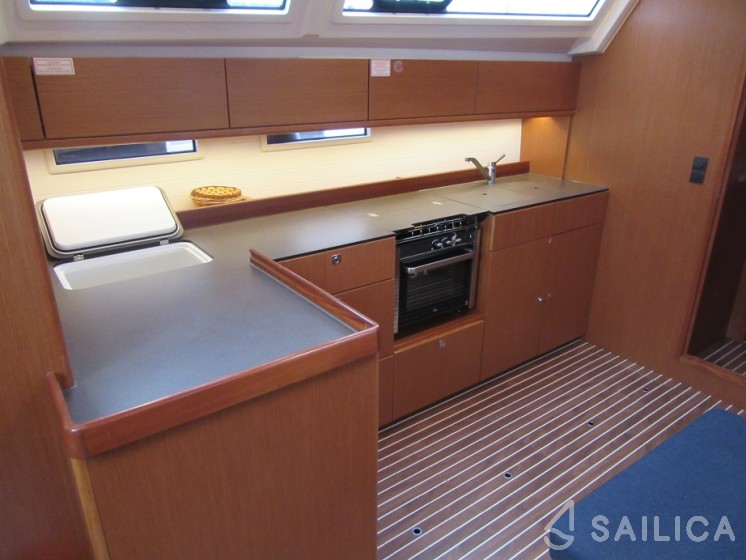 Bavaria 46 Cruiser - Yacht Charter Sailica