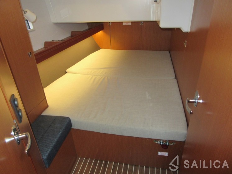 Bavaria 46 Cruiser - Yacht Charter Sailica
