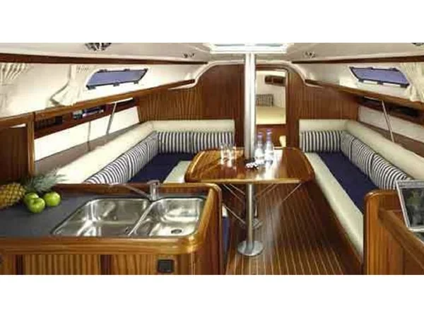 Bavaria 38 Match - Yacht Charter Sailica