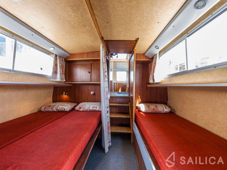 Pénichette 1107 - Yacht Charter Sailica