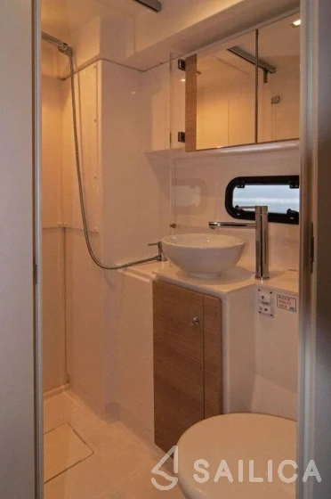 Bali 4.5 - Yacht Charter Sailica