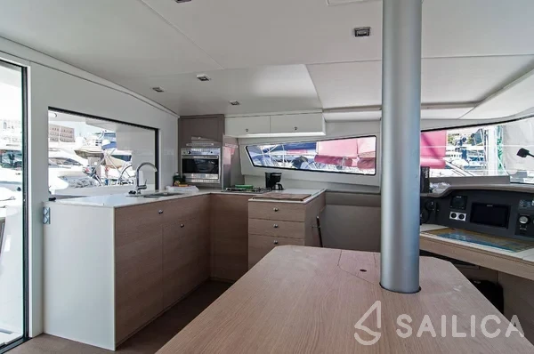 Bali 4.5 - Yacht Charter Sailica