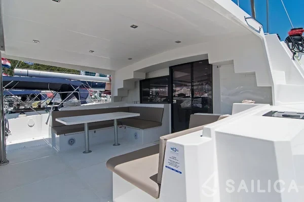 Bali 4.5 - Yacht Charter Sailica