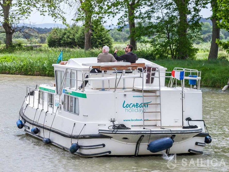 Pénichette 1165 - Yacht Charter Sailica