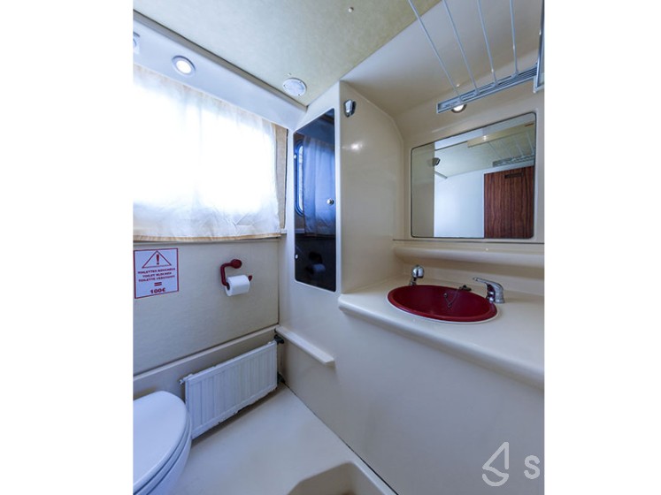 Pénichette 1165 - Yacht Charter Sailica