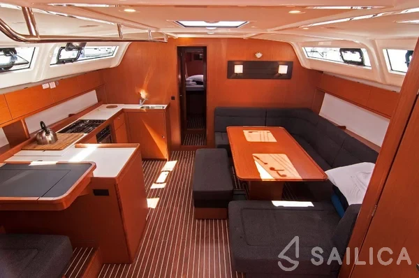 Bavaria 51 Cruiser - Yacht Charter Sailica