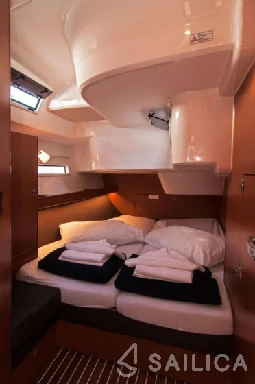 Bavaria 51 Cruiser - Yacht Charter Sailica