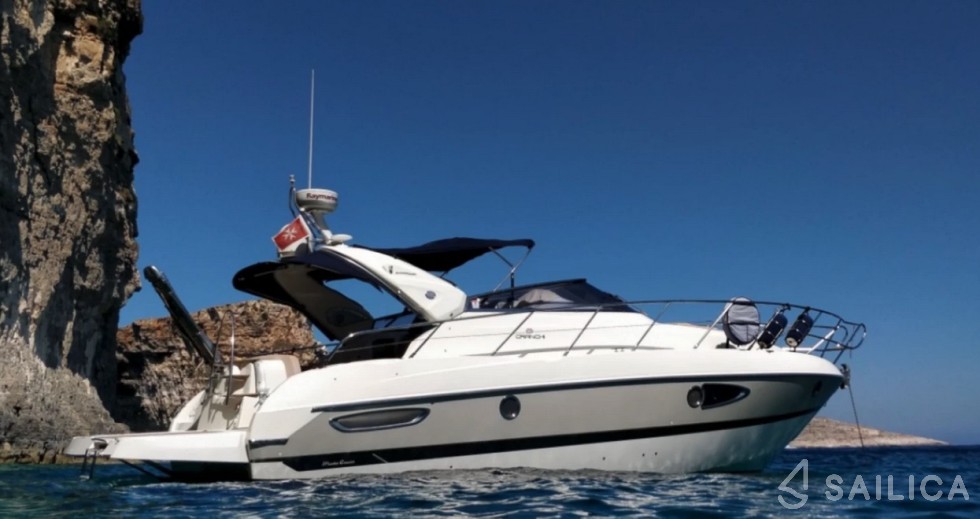 Cranchi Zaffiro 36 - Yacht Charter Sailica