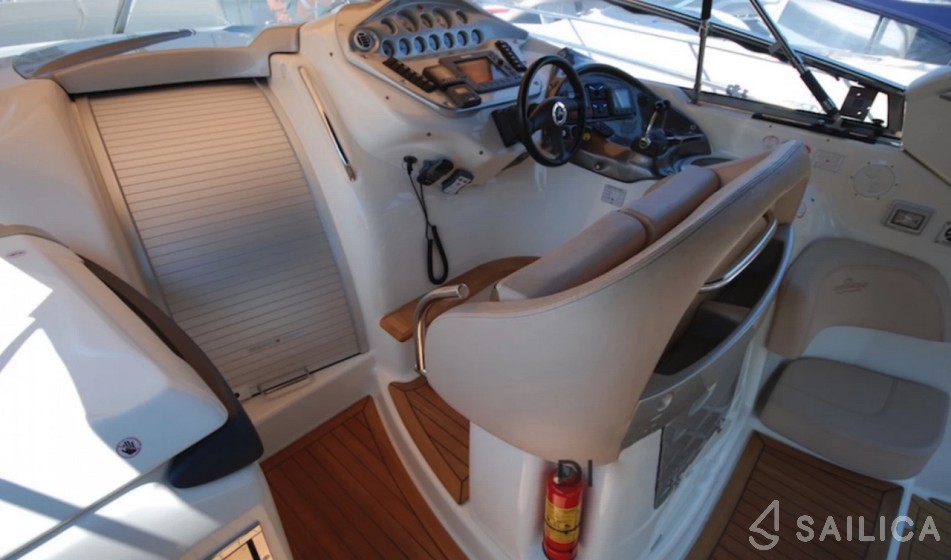 Cranchi Zaffiro 36 - Yacht Charter Sailica