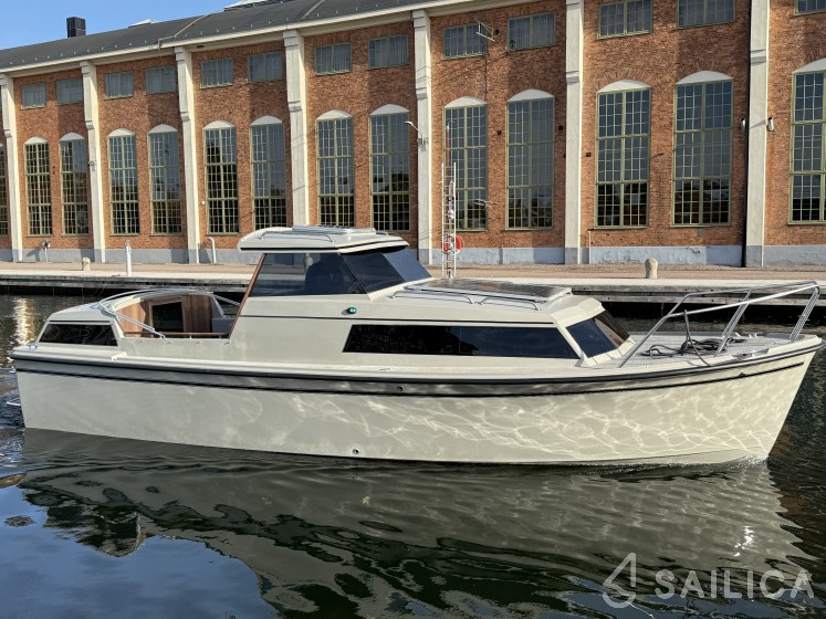 Naviga Nordica T 40 - Yacht Charter Sailica