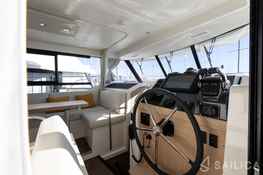 Swift Trawler 41 - Yacht Charter Sailica