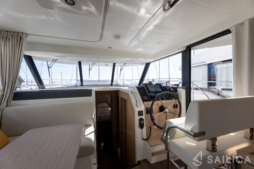 Swift Trawler 41 - Yacht Charter Sailica