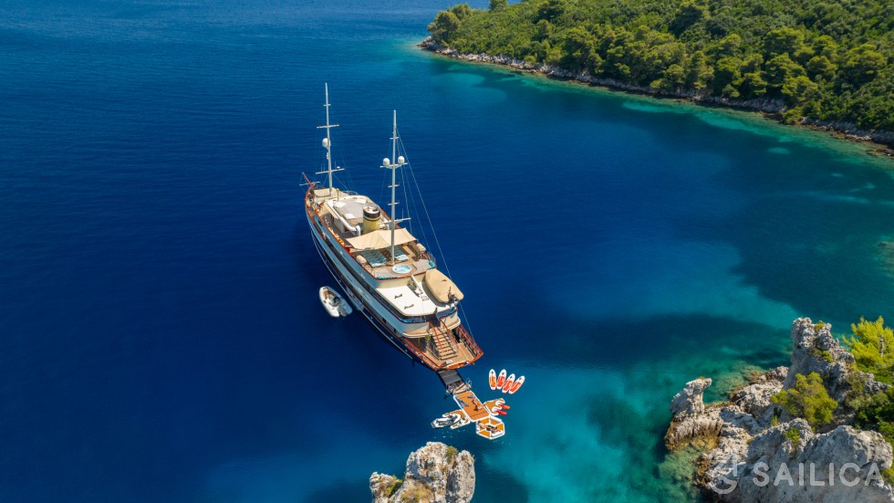 Motoryacht - Yacht Charter Sailica