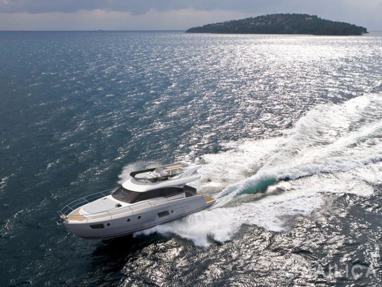 Bavaria Virtess 420 Fly - Yacht Charter Sailica