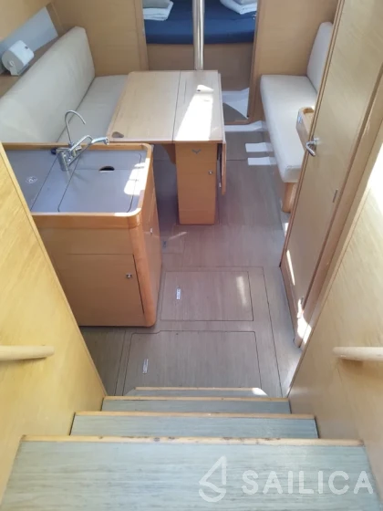 Dufour 360 GL - Yacht Charter Sailica