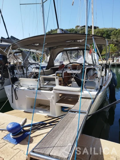 Dufour 360 GL - Yacht Charter Sailica