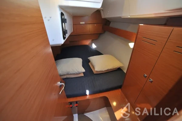 Dufour 360 GL - Yacht Charter Sailica