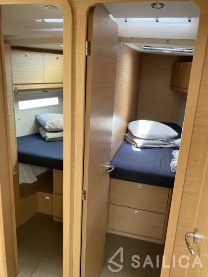 Dufour 520 GL - Yacht Charter Sailica
