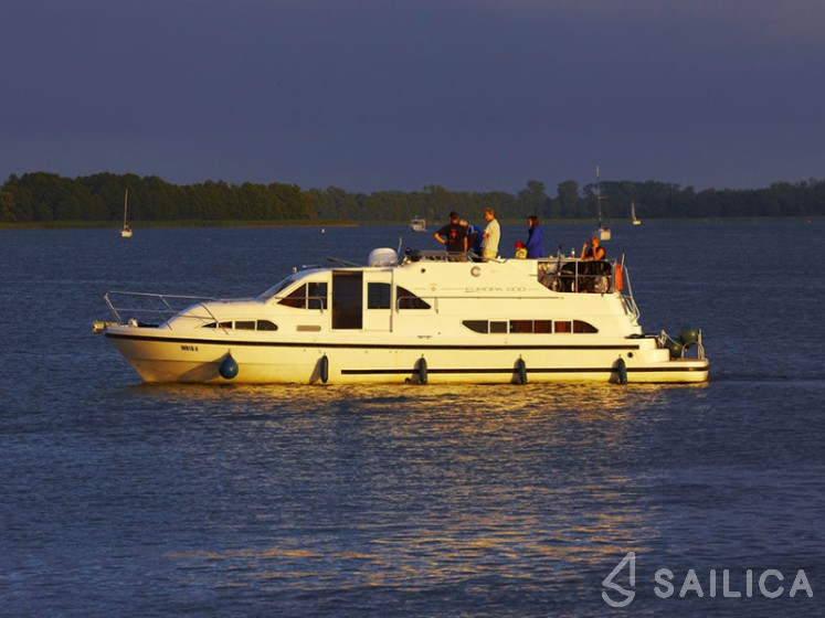 Europa 600 - Yacht Charter Sailica