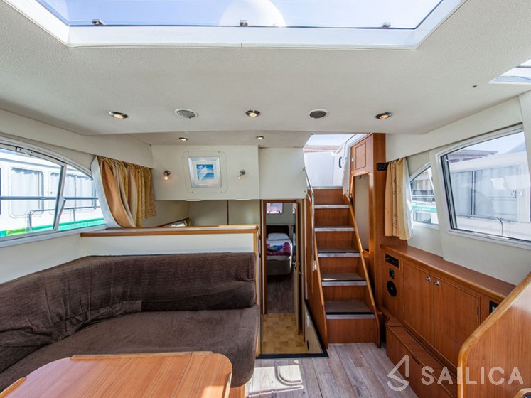 Europa 400 - Yacht Charter Sailica