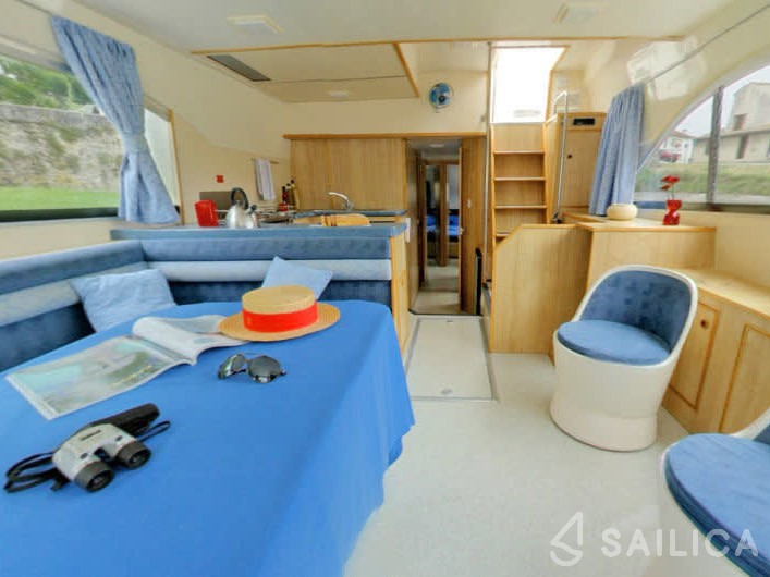 Le Boat Salsa A - Yacht Charter Sailica