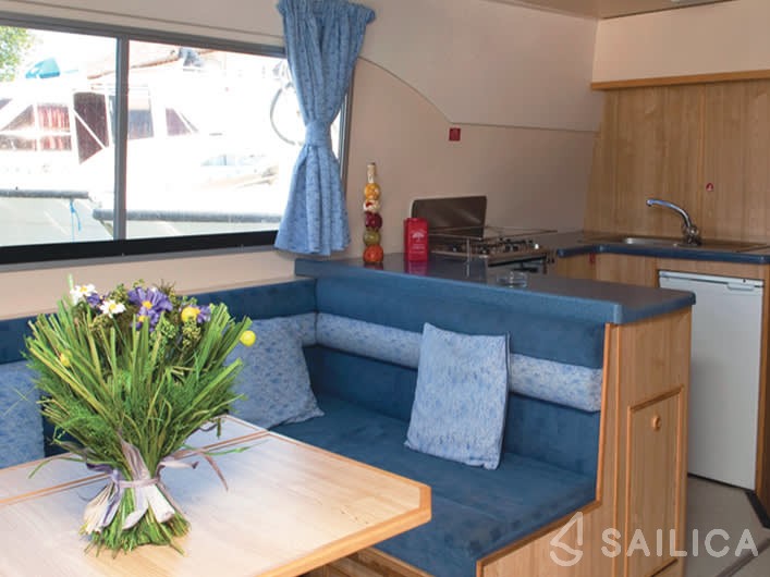 Le Boat Salsa A - Yacht Charter Sailica