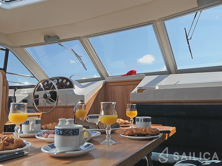 Le Boat Clipper - Yacht Charter Sailica