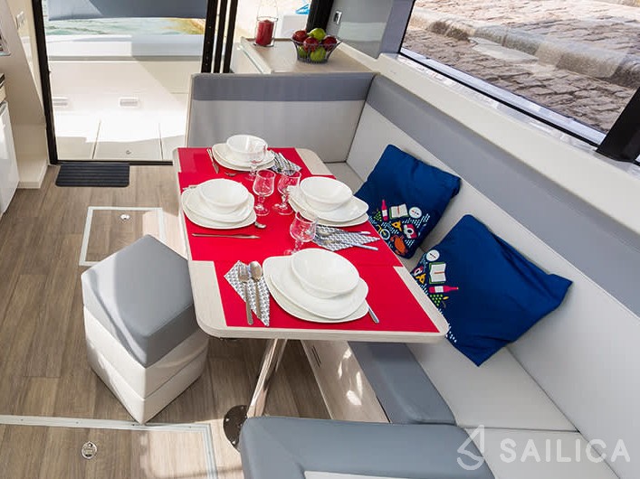 Le Boat Horizon 1 - Yacht Charter Sailica