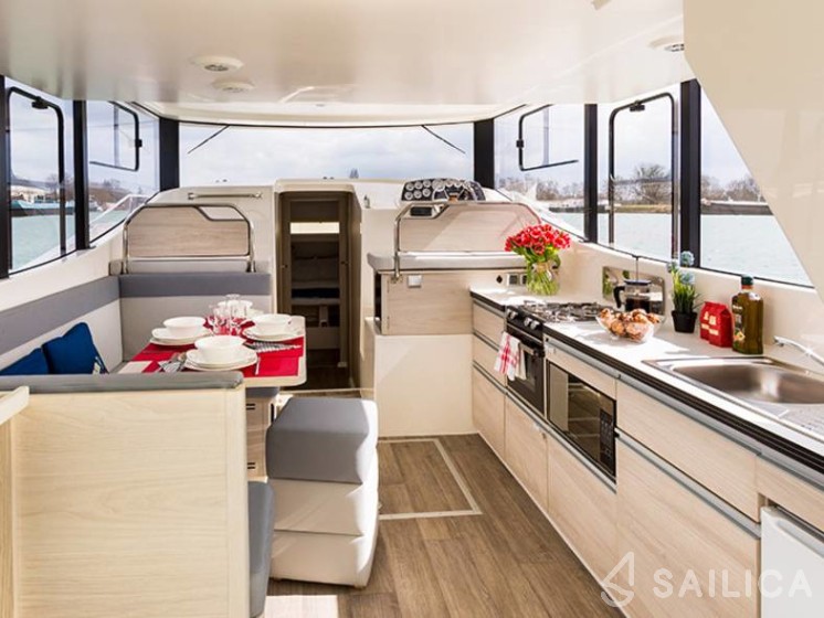 Le Boat Horizon 1 - Yacht Charter Sailica