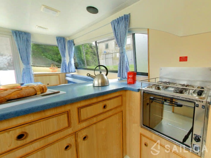 Le Boat Salsa A - Yacht Charter Sailica