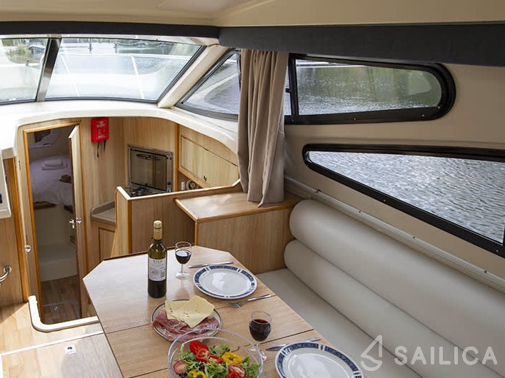 Le Boat Consul - Yacht Charter Sailica