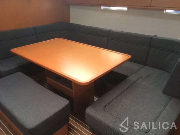 Bavaria 51 Cruiser - Yacht Charter Sailica