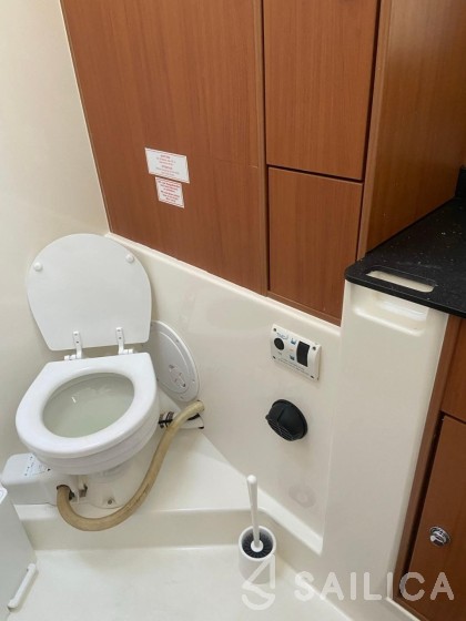 Bavaria 50 Cruiser - Yacht Charter Sailica