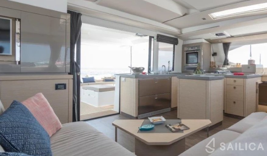 Saona 47 - Yacht Charter Sailica