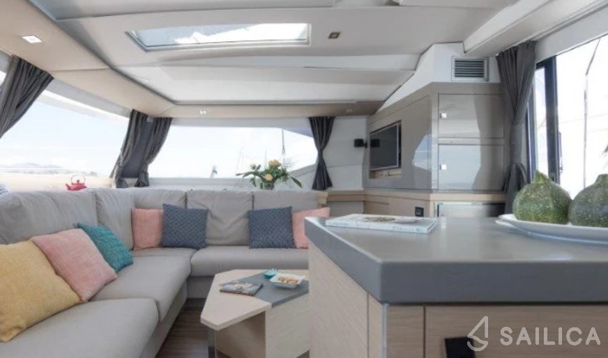 Saona 47 - Yacht Charter Sailica