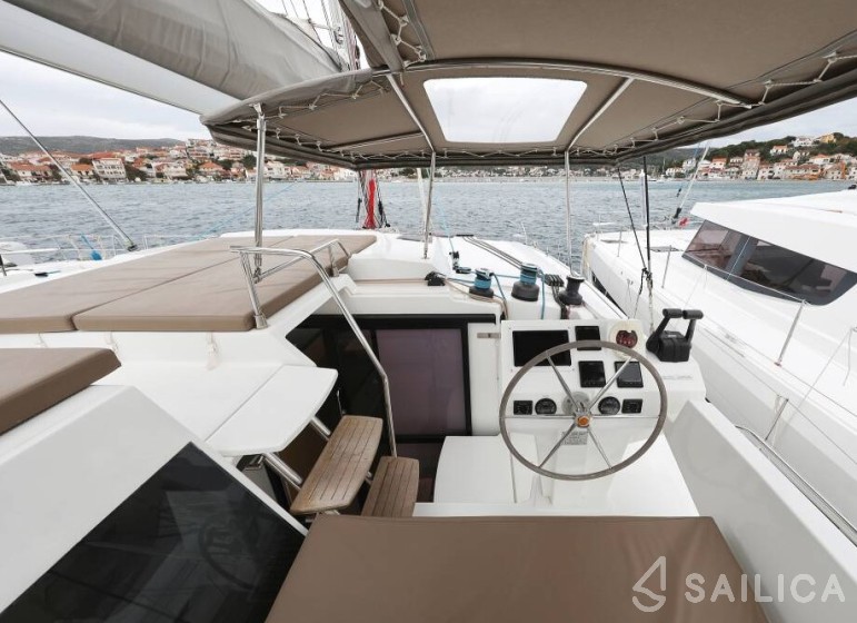 Saona 47 - Yacht Charter Sailica