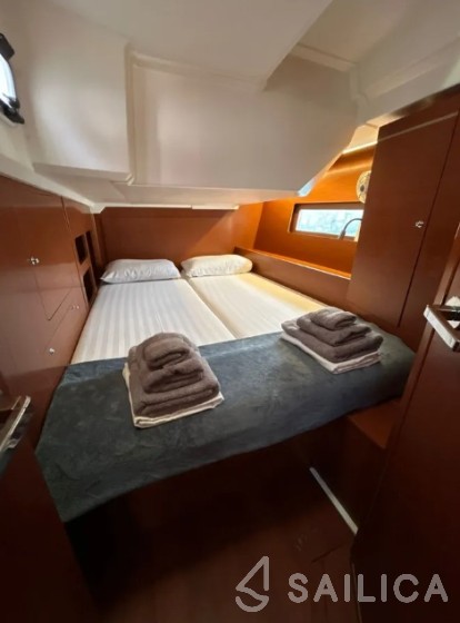 Oceanis 46.1 - Yacht Charter Sailica